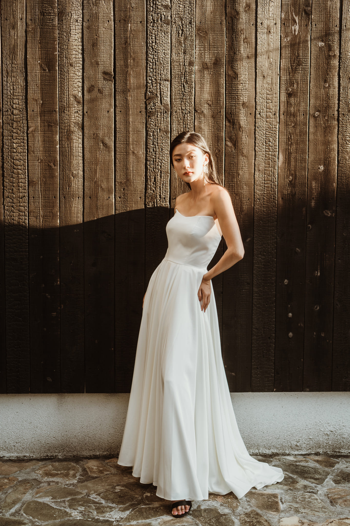 A-line婚紗在視覺上相當平衡且簡潔